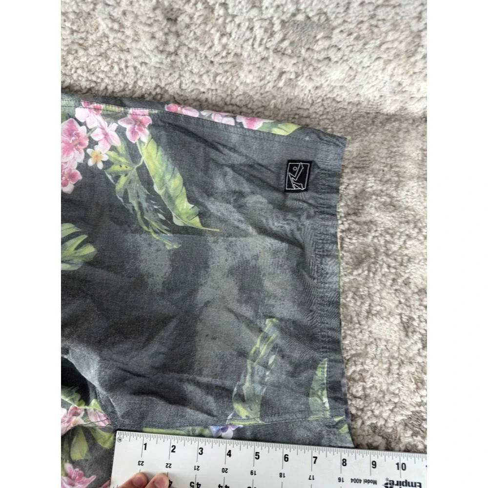 Rusty Size 36 Floral Tropical Hibiscus Print Board Shorts Swim Trunks Gray Men